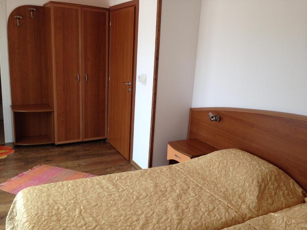Family Hotel Hit Китен Номер фото