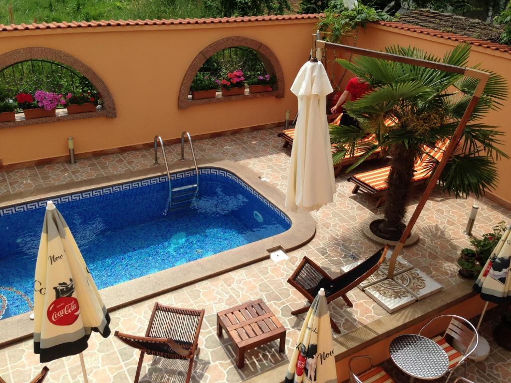 Family Hotel Hit Китен Экстерьер фото